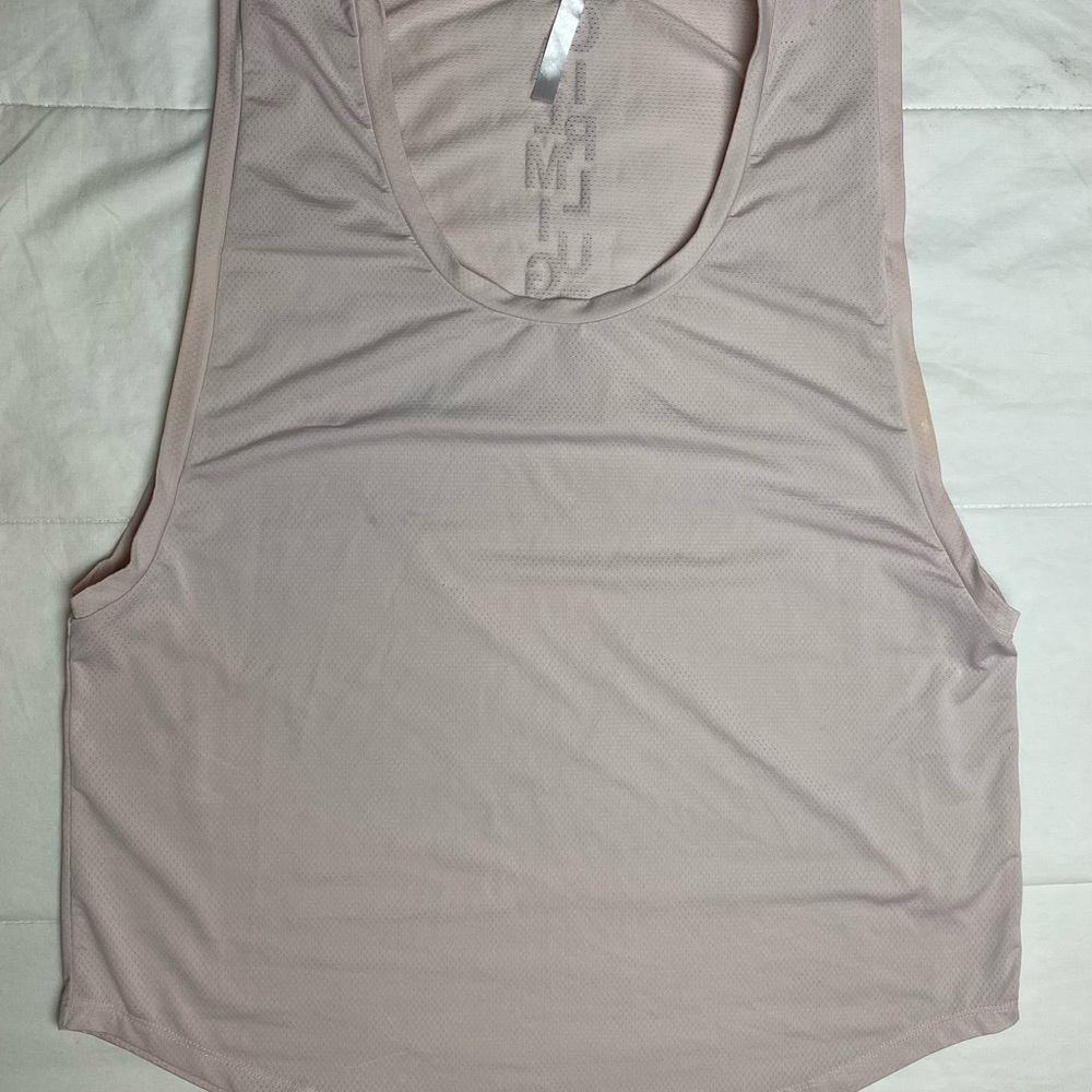 Fabletics “Girl up almighty” tank